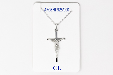 925 Sterling Silver Crucifix Necklace.