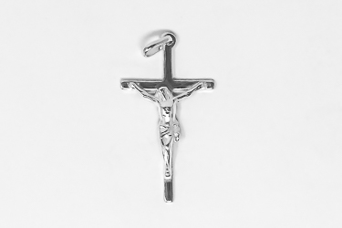 925 Sterling Silver Crucifix Pendant.